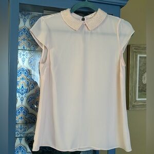 Pearl collar short sleeve pink blouse. So adorable!